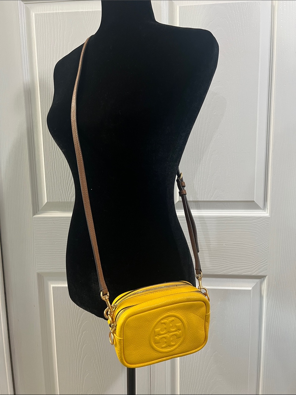 Tory Burch Perry Bombé Mini Bag Yellow Leather - Picture 11 of 12